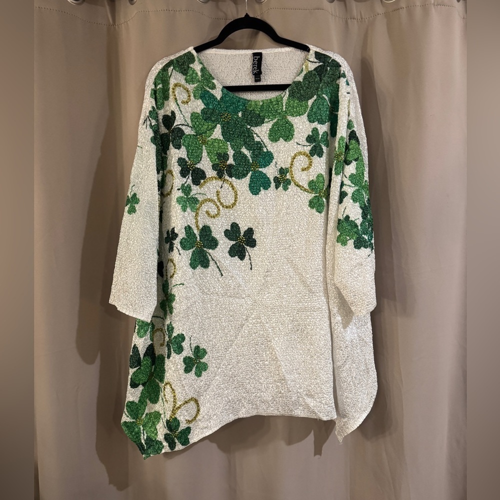 Berek Green and White Clover Tunic Top